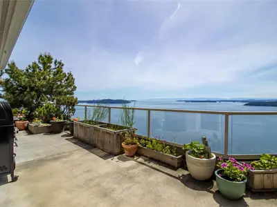 View 16