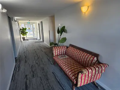 View 16