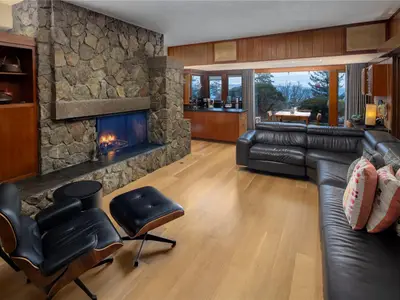 View 32