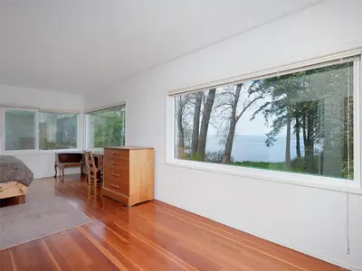 View 16