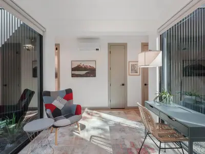 View 25