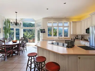 View 8