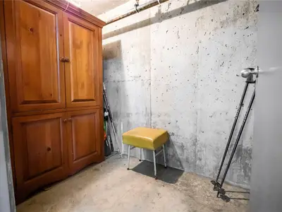 View 32