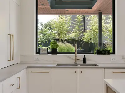 View 25