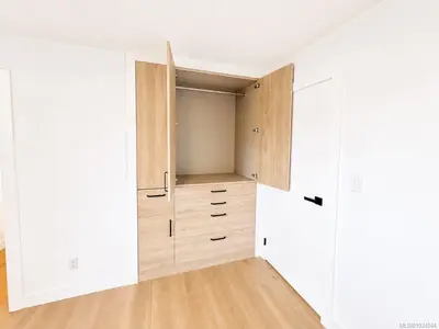 View 32