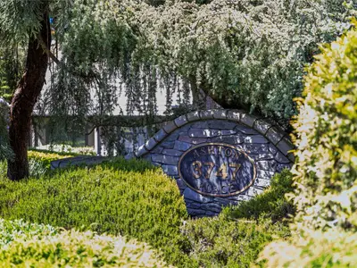 View 18