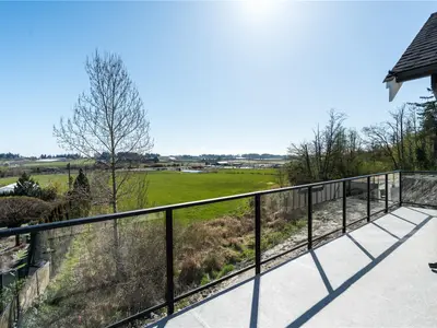View 24