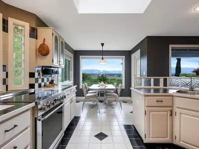 View 8