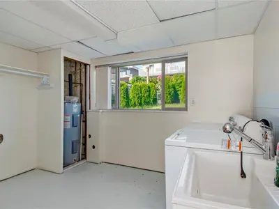 View 32