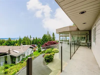 View 32