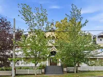 View 16