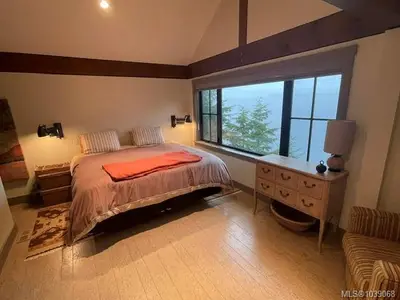 View 16