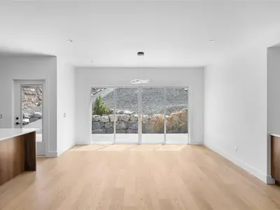 View 16