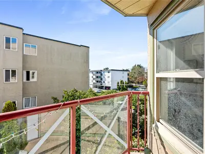 View 16