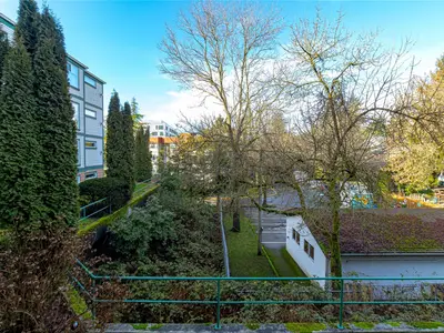 View 25