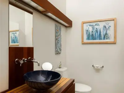 View 25