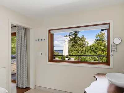 View 24