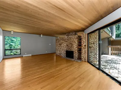 View 16