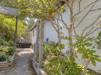 View 32