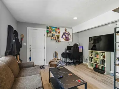 View 32