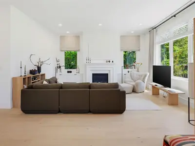 View 19