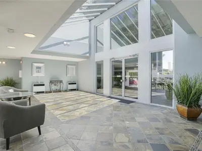 View 25