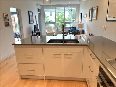 View 16