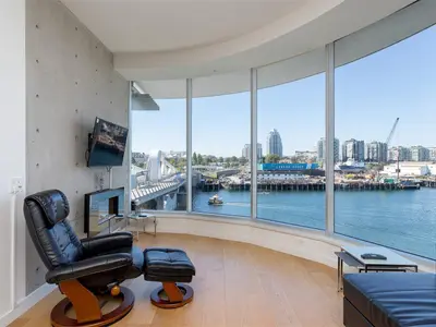 View 18