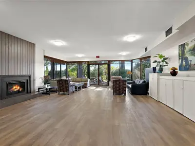 View 25