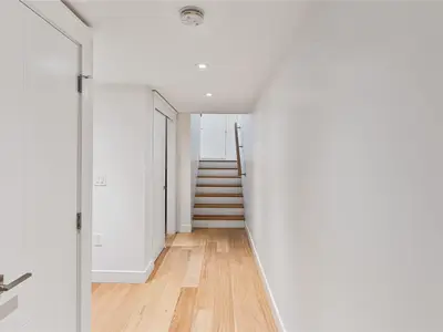 View 25