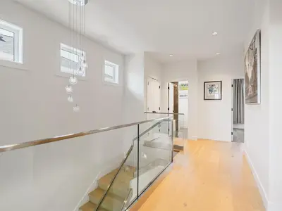 View 16