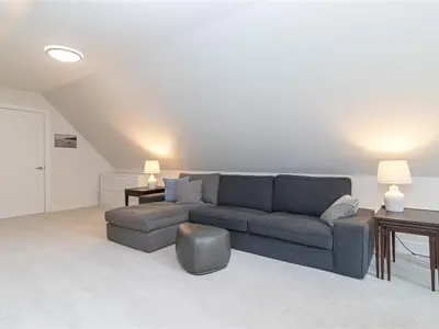 View 32