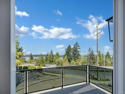 View 25
