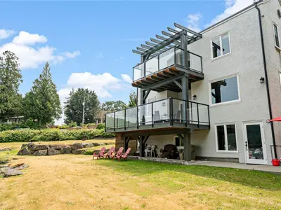 View 32