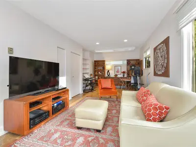 View 25