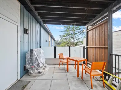 View 10