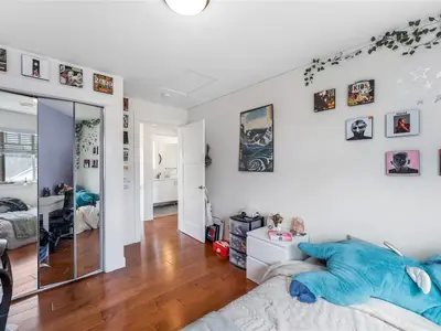 View 18