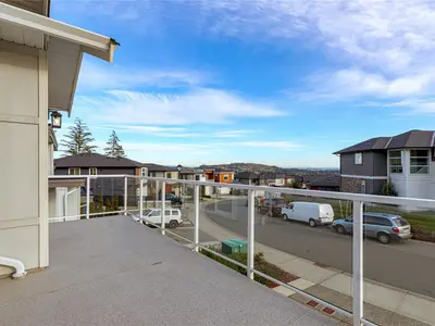 View 10