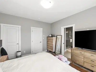 View 10