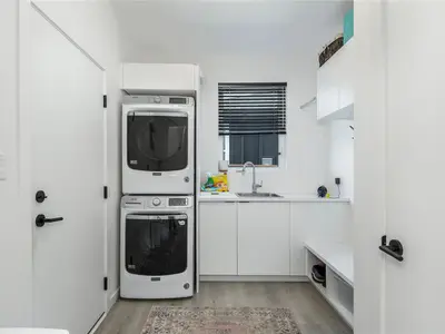 View 25