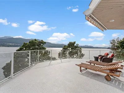 View 32