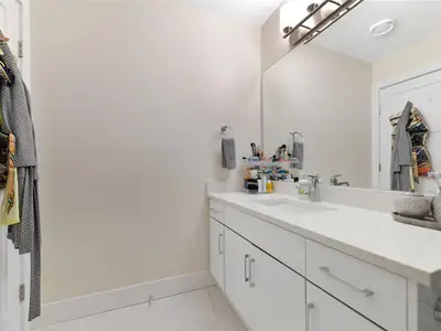 View 25