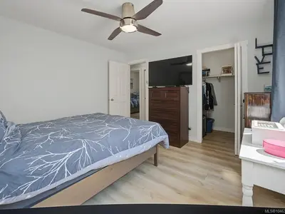 View 18
