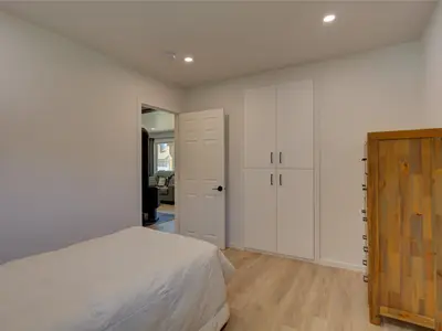 View 32