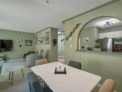 View 10