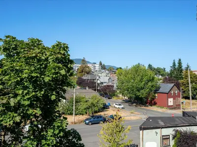 View 25