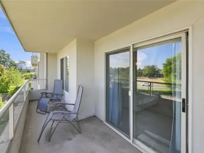 View 16