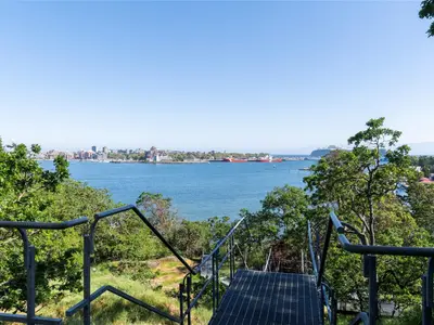 View 25