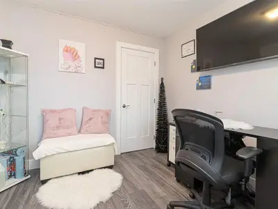 View 32