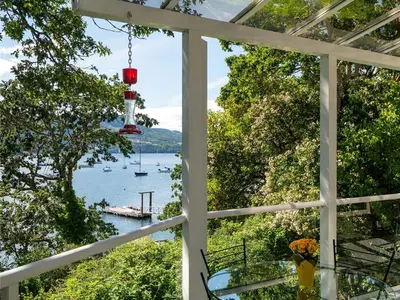 View 32